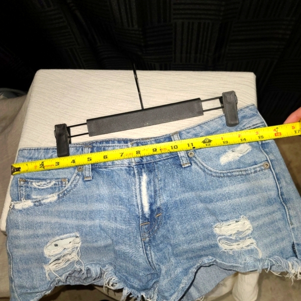 EUC Lucky Brand Light Blue Distressed Jean Shorts - Picture 5 of 5